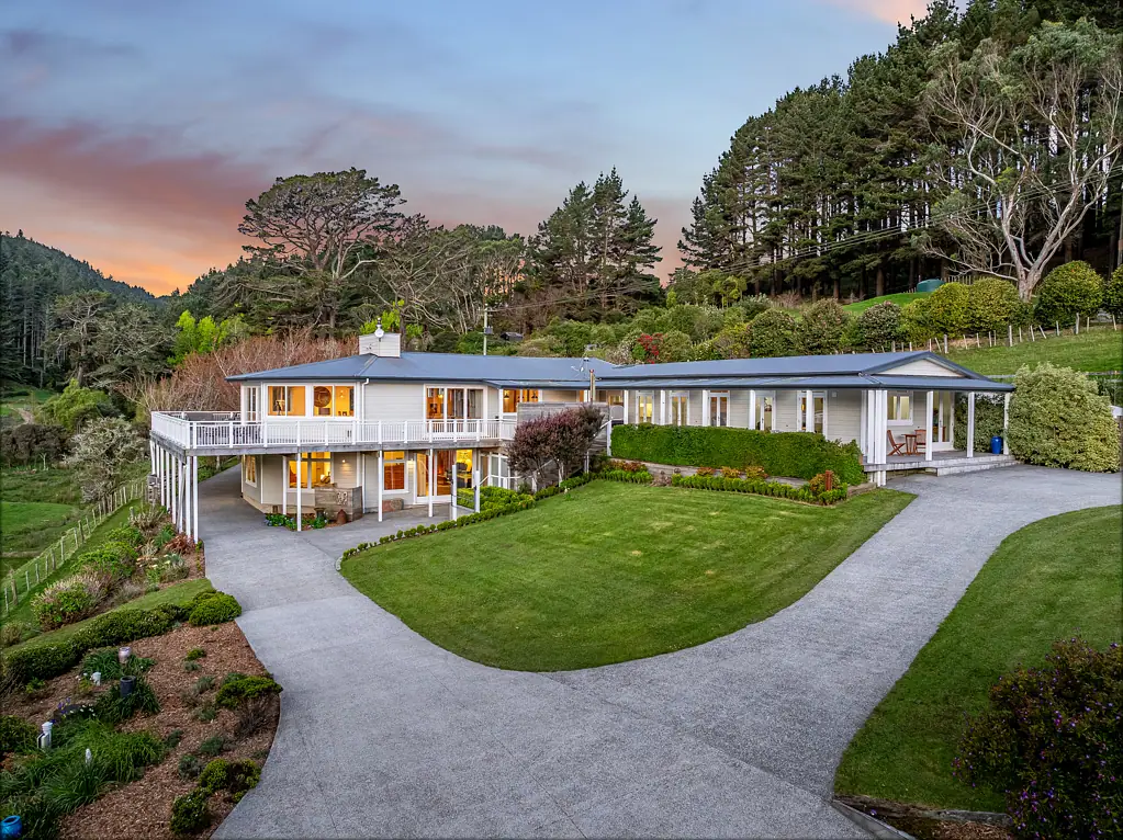 Ohariu 9कमरा Rural Luxury with Income and Lifestyle Appeal
