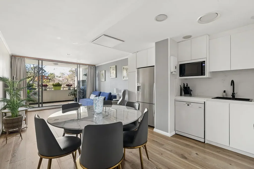 214/1-3 Larkin Street, Camperdown, NSW 2050, 2房, 2浴, Apartment