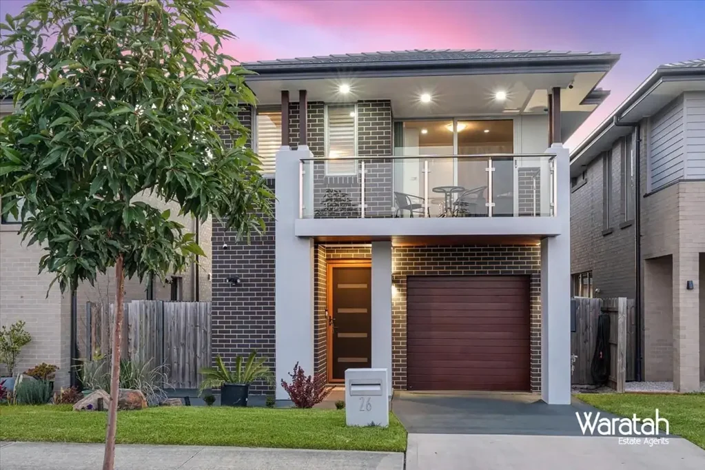 Marsden Park 4 Bedroom East Facing, Immaculately designed home within short walking distance to St Luke's Catholic College!