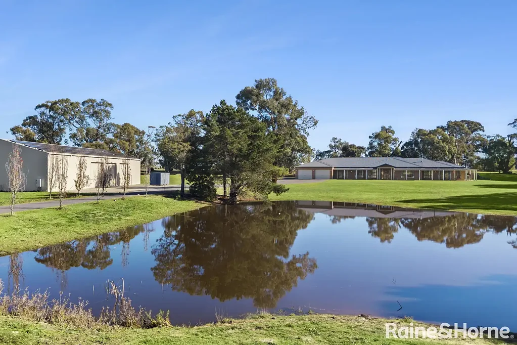 Kyneton 4房  A Landmark Country Estate Defined by Luxury, Scale and Timeless Sophistication