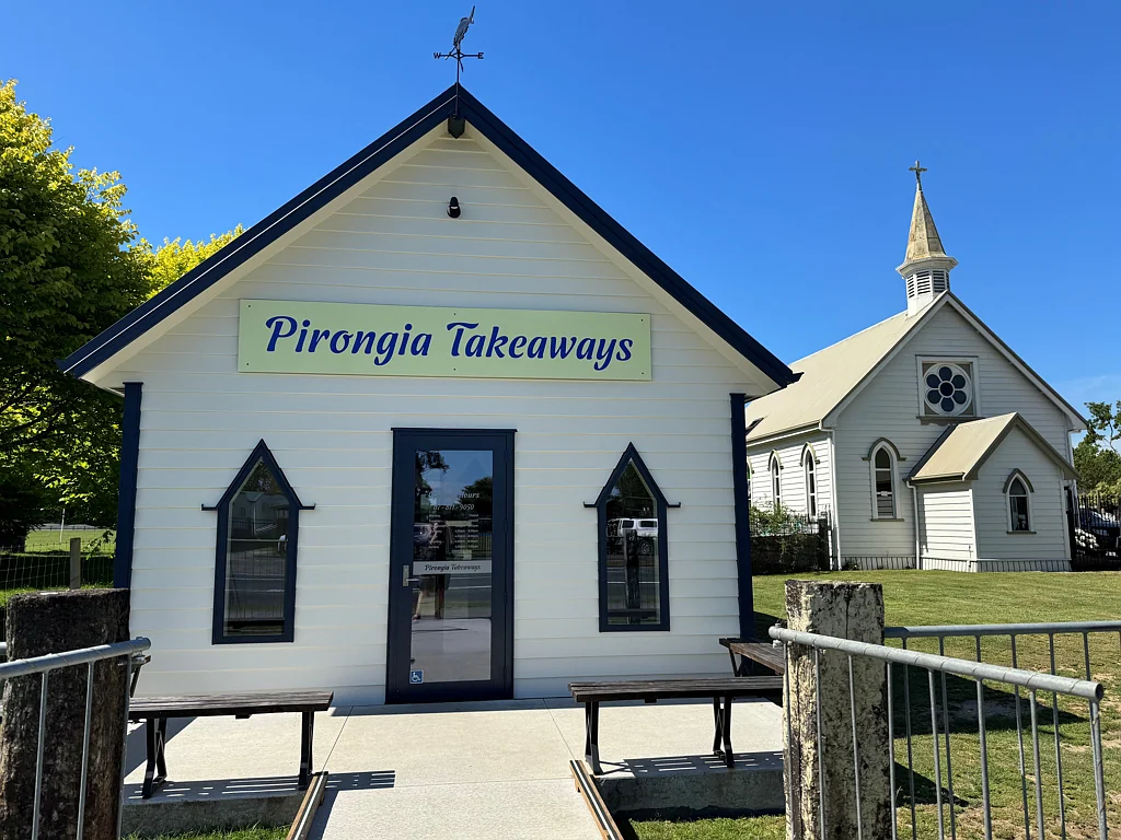 Pirongia 3chambre WORK AND LIVE/INVESTMENT OPPORTUNITY