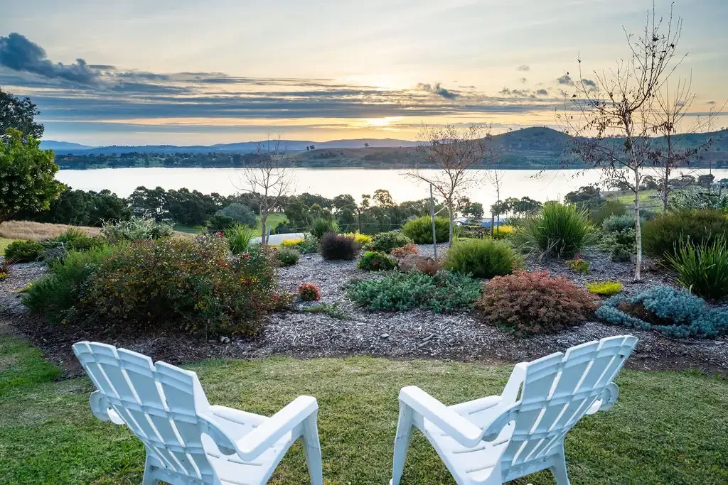 Bellbridge 4房  A Rare and Remarkable Opportunity/Lakeside Living on the Murray!