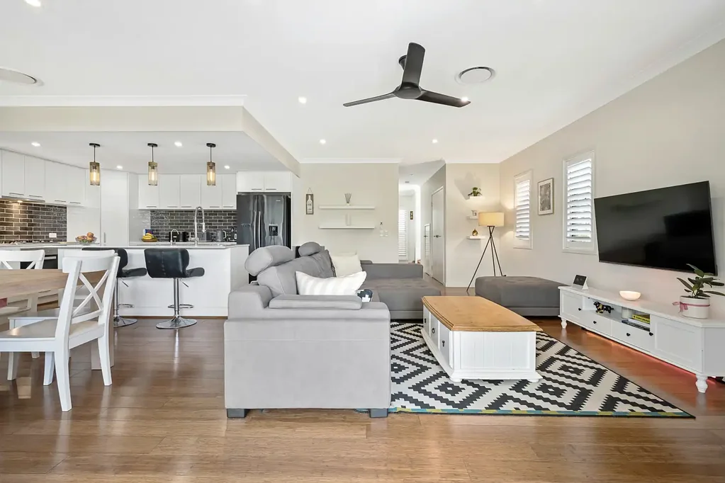 Nundah 4 Slaapkamer Executive-Style Living with Solar, Ducted Air & Designer Kitchen