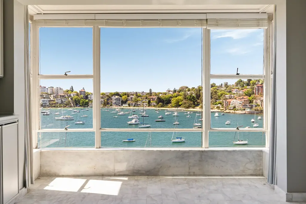 Darling Point 4部屋 Full-Width Harbourfront Apartment With DA Approval For Luxury Transformation