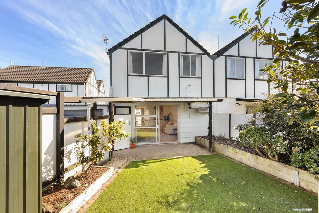 New Lynn 3房  Sweet Home! Cottage Character!
