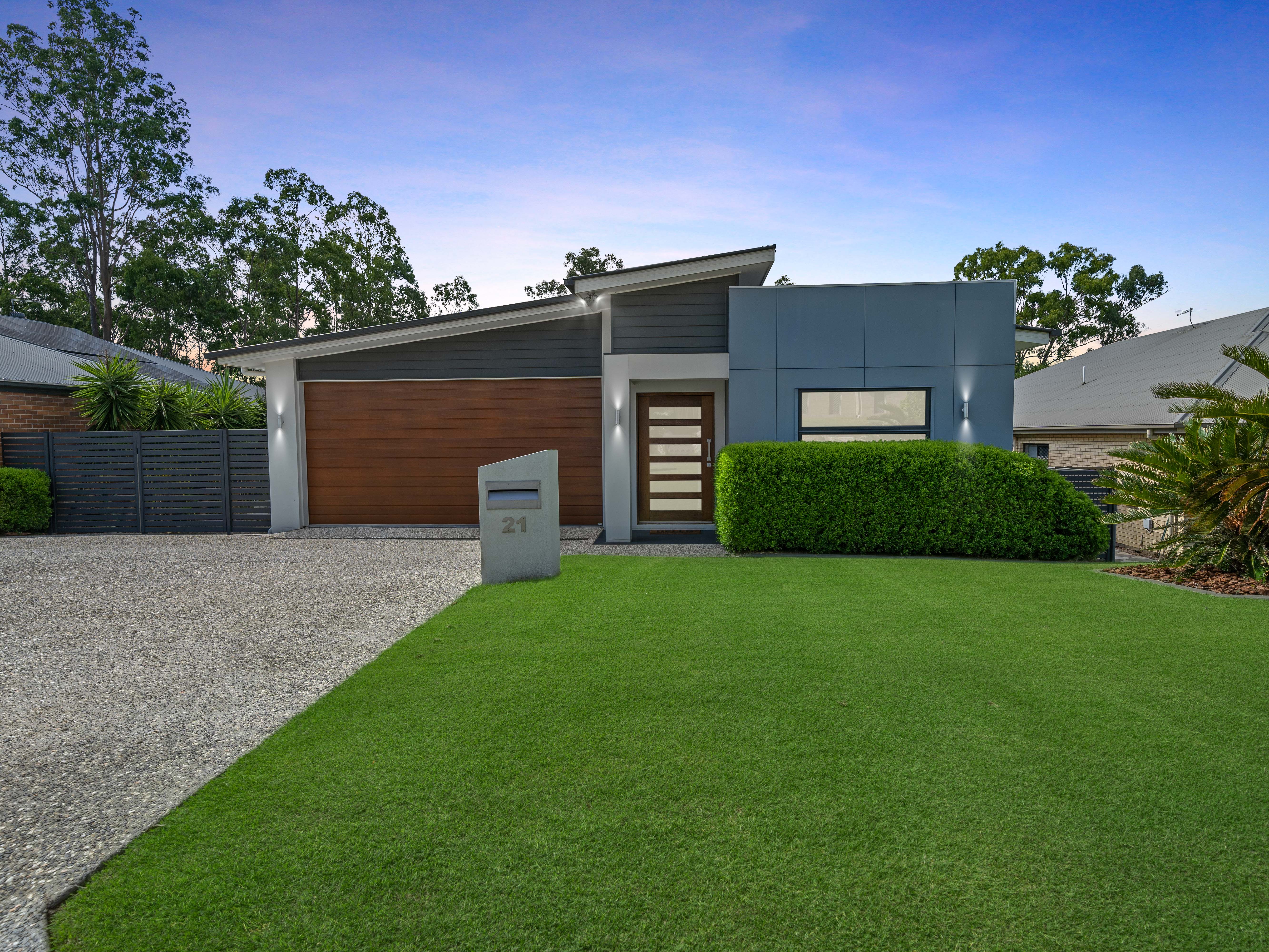 21 DEE ST, DEEBING HEIGHTS QLD 4306, 0 habitaciones, 0 baños, House