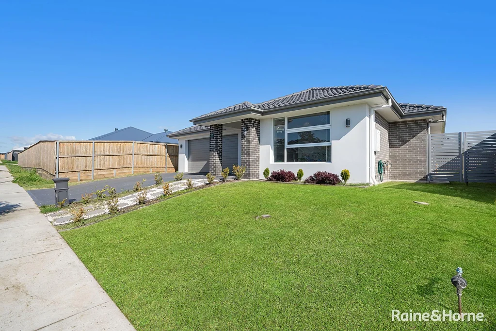10 Silvarum Street, Chisholm, NSW 2322