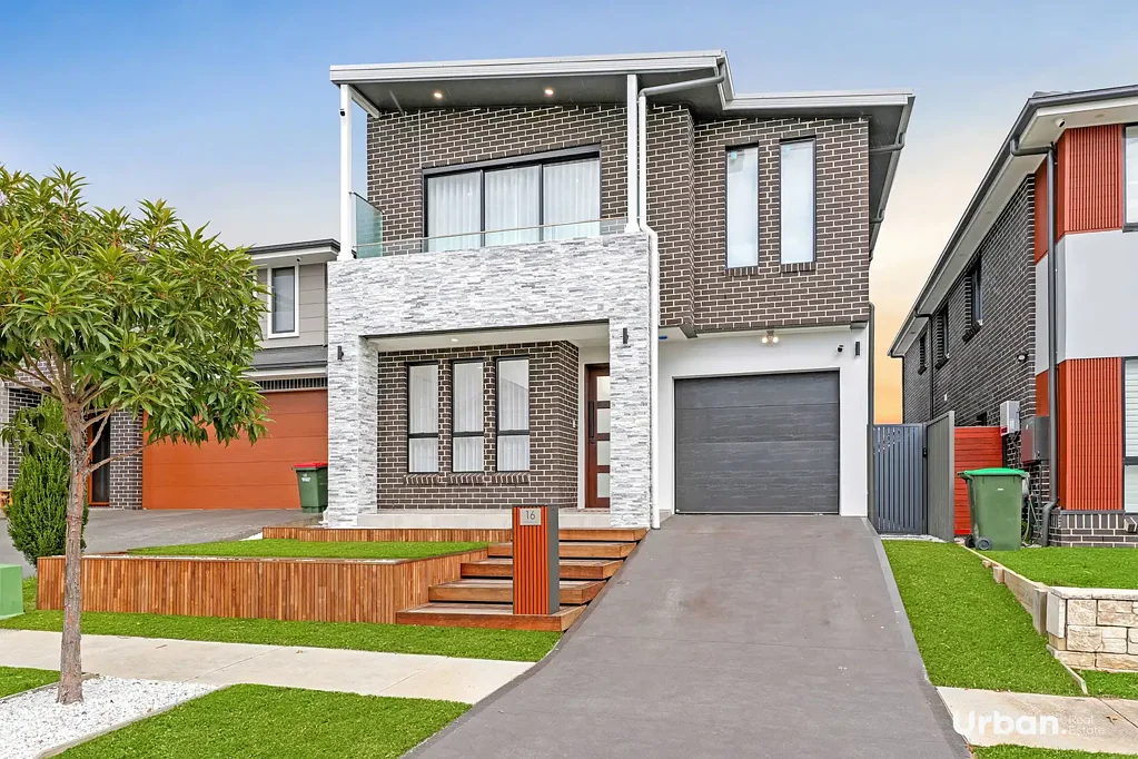 16 Bracken Drive, Denham Court, NSW 2565