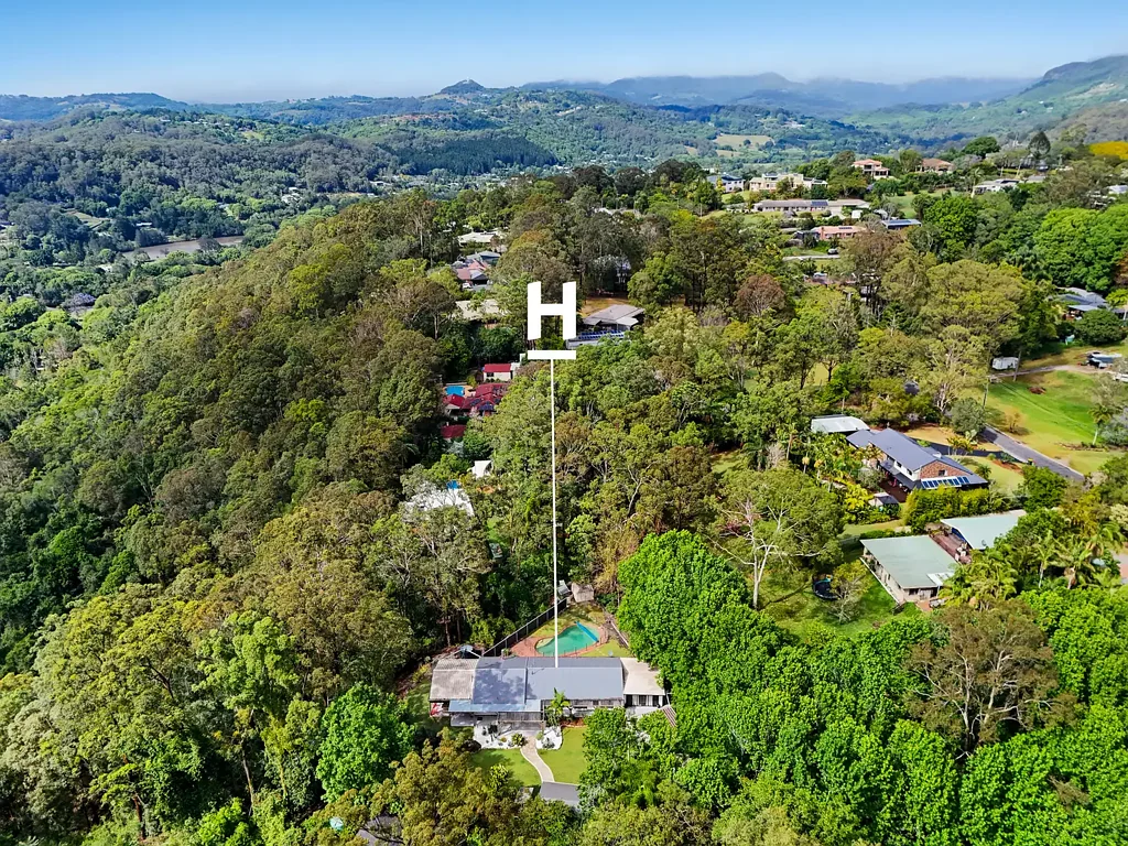 16 Evergreen Drive, Elanora, QLD 4221