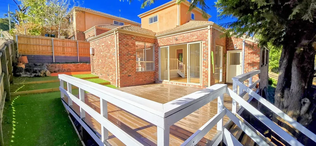 Heidelberg 3Moenga When size matters - Unrivalled Space and Lifestyle in a Tuscan Villa