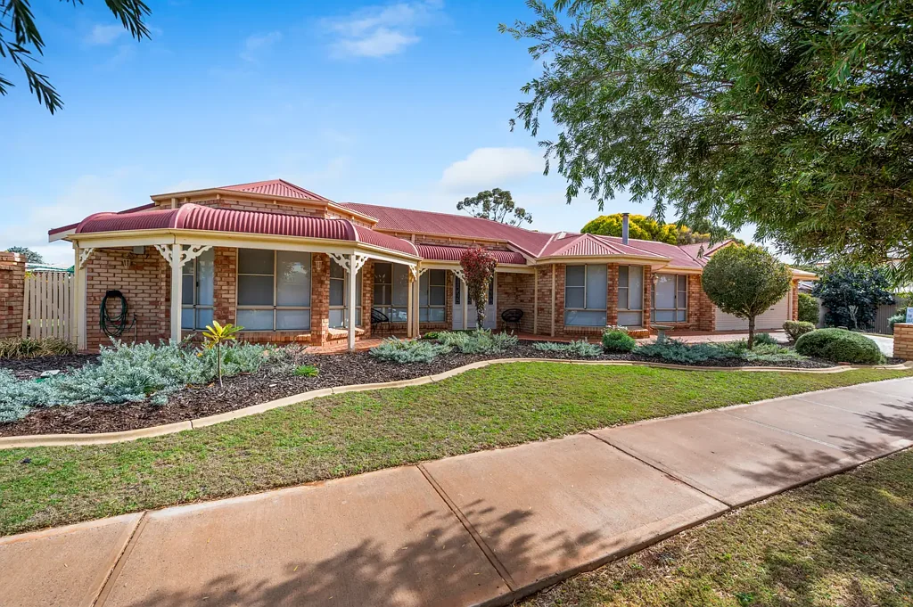 Hannans 4房  UNDER OFFER - HOME OPEN CANCELLED!
