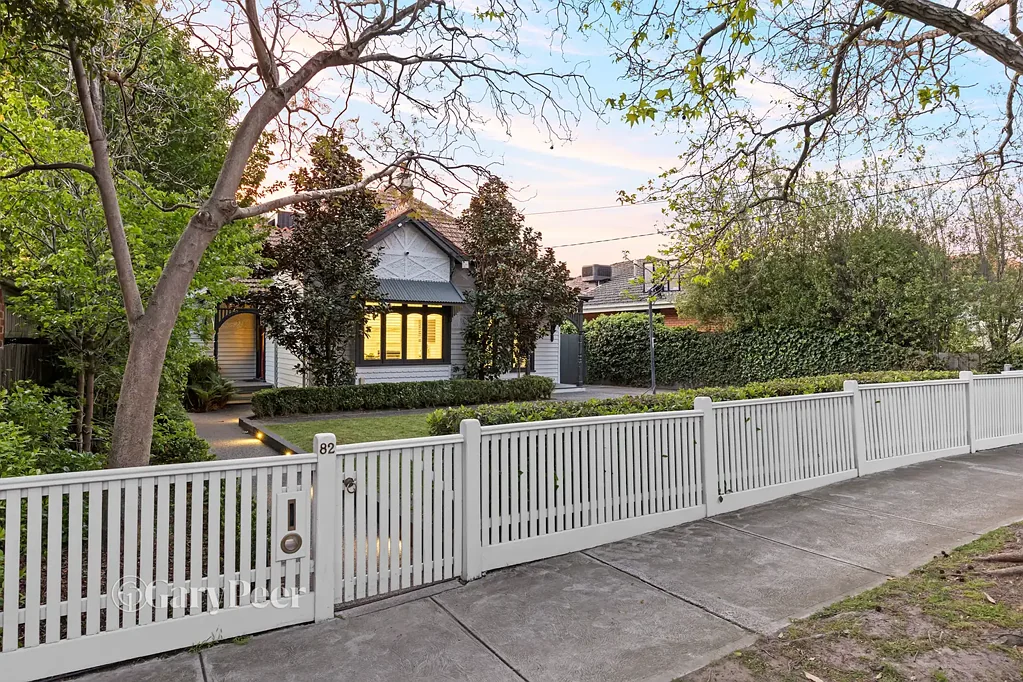 Labas ng Bahay - 82 Downshire Road, Elsternwick, VIC 3185