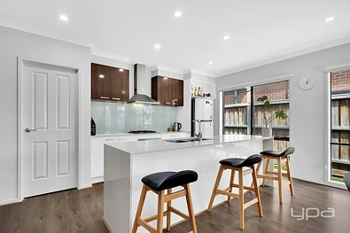 Kusina - 92 Evesham Drive, Point Cook, VIC 3030