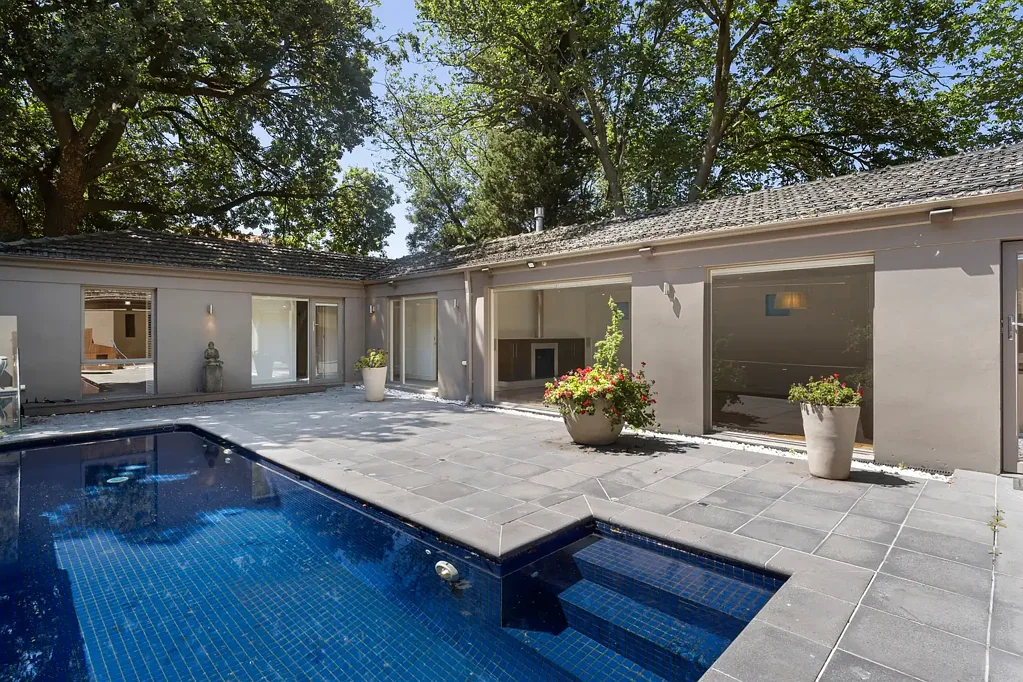 Large family home with 2 living areas