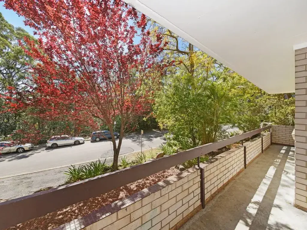 Three Bedroom |Peaceful & Leafy | North Facing Unit