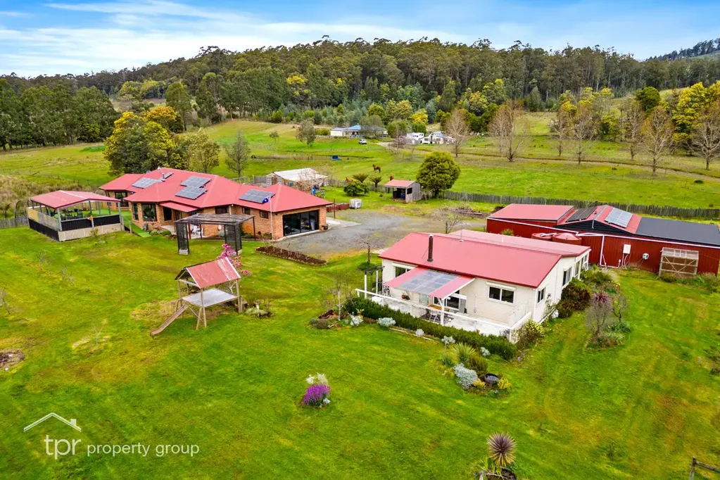 Geeveston 5 Bedroom Large Family Home With Cottage On 5 Acres