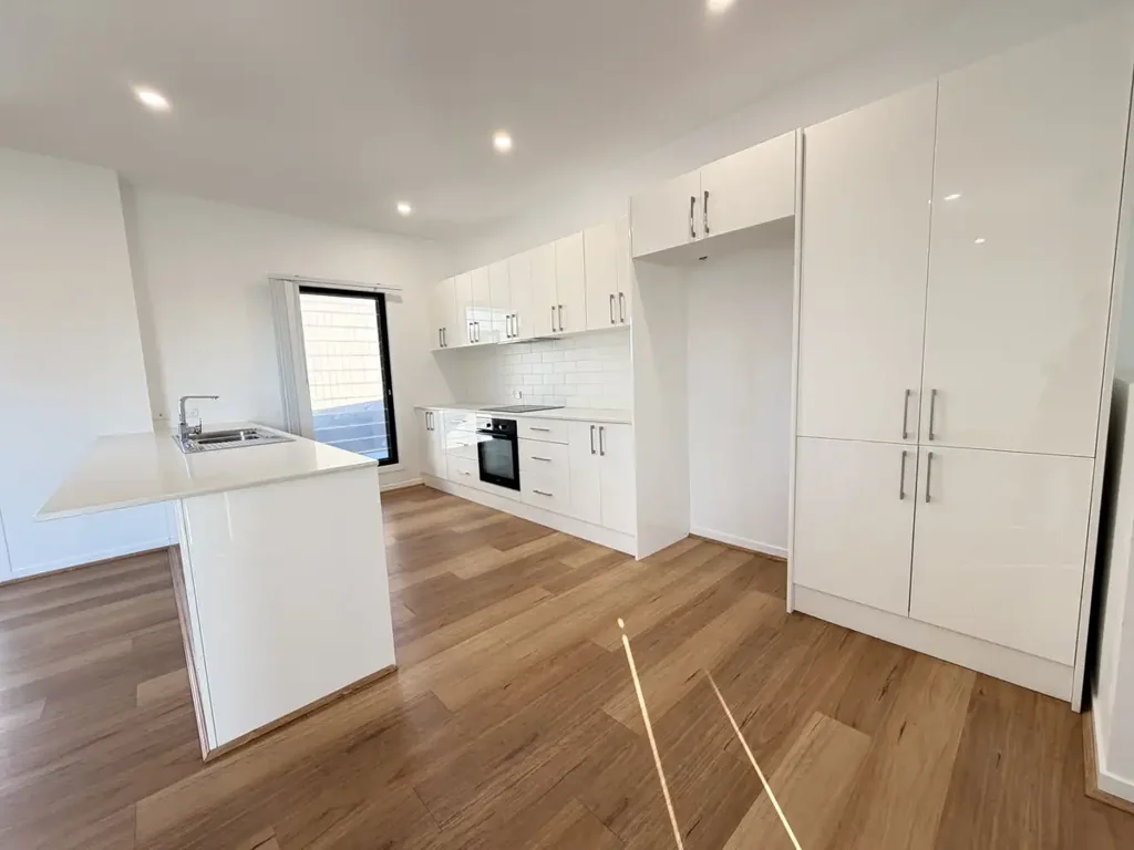 Spacious Three-Bedroom Duplex in a Boutique Complex – Lifestyle & Convenience Combined