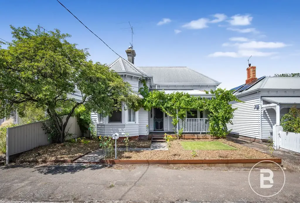 Ballarat Central 4कमरा TIMELESS INNER-CITY CHARM WITH SPACE, STYLE AND WALK ABLE CONVENIENCE.