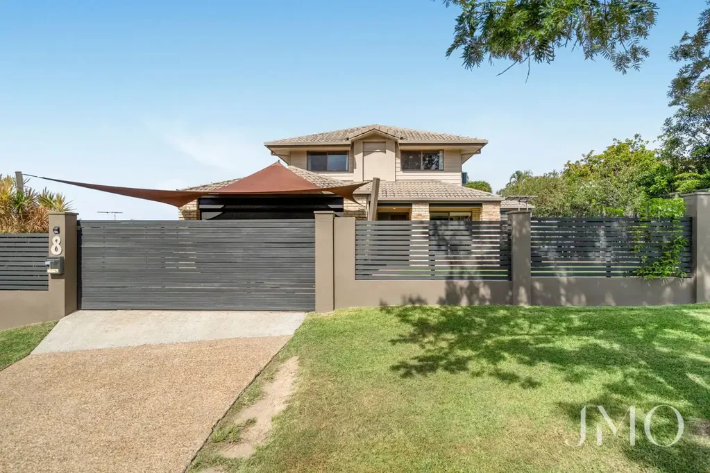 8 Lancelot Crescent, Ormeau, QLD 4208
