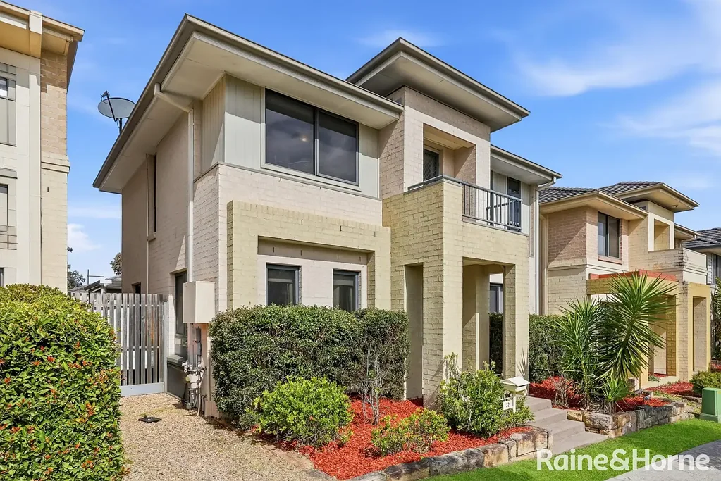 Ropes Crossing 5房 宽敞生活与便利的完美结合！ Spacious Living Meets Convenience!