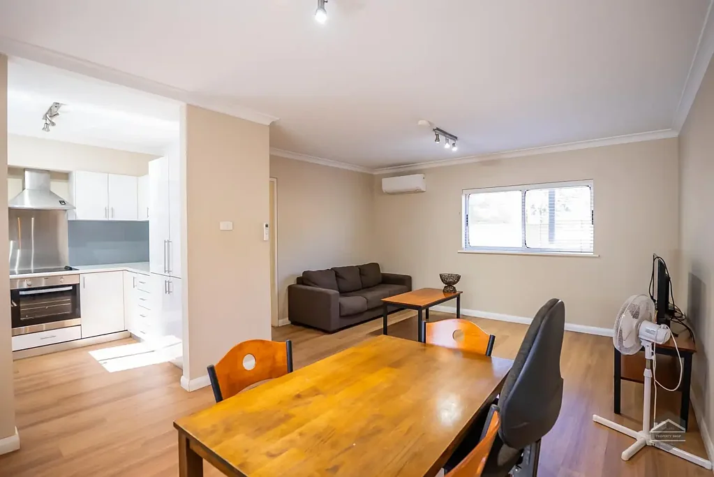 Executive Furnished Unit