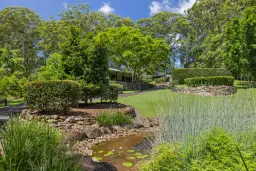 42 Isambert Road, Glenview