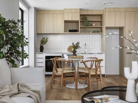 Hobsonville 2房  Exceptional Value $725,000