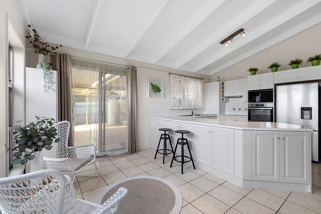 11 Naroon Crescent, Wurtulla, QLD 4575