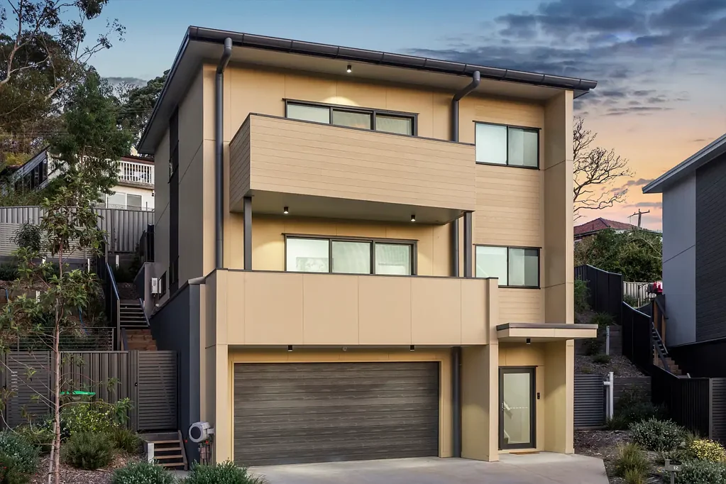 12 Hampshire Place, Charlestown, NSW 2290