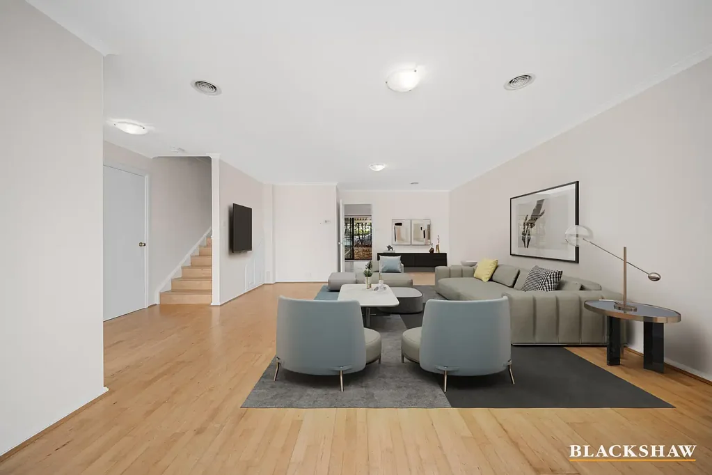 Bruce 3房  Move in Ready! Fantastic location! Updated throughout!
