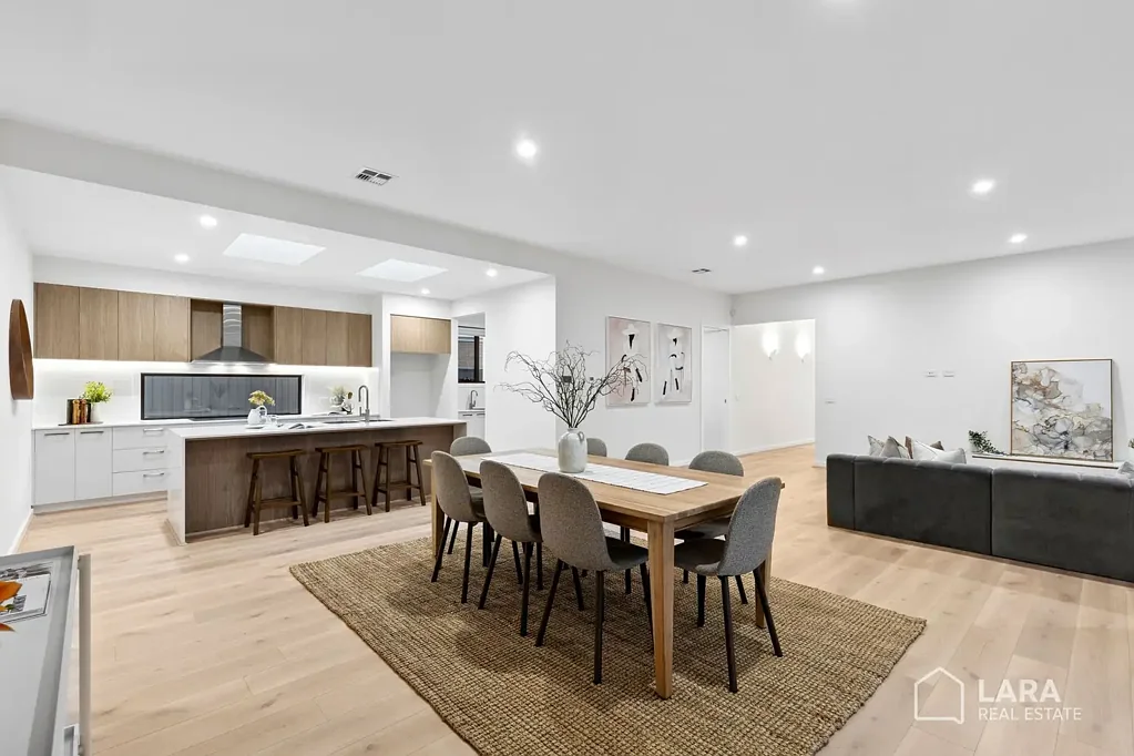 Lara 4Zimmer Brand new 29 square custom residence