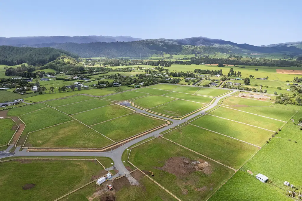 Levin  LARGE, FLAT & STUNNING VIEWS-PREMIUM DEVELOPMENT