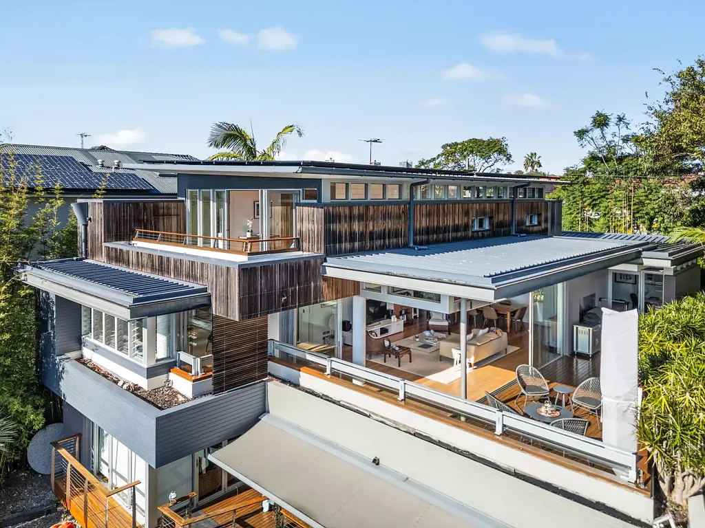 Cammeray 3Habitaciones North-Facing Sanctuary with Breathtaking Views & Premium Solar Living