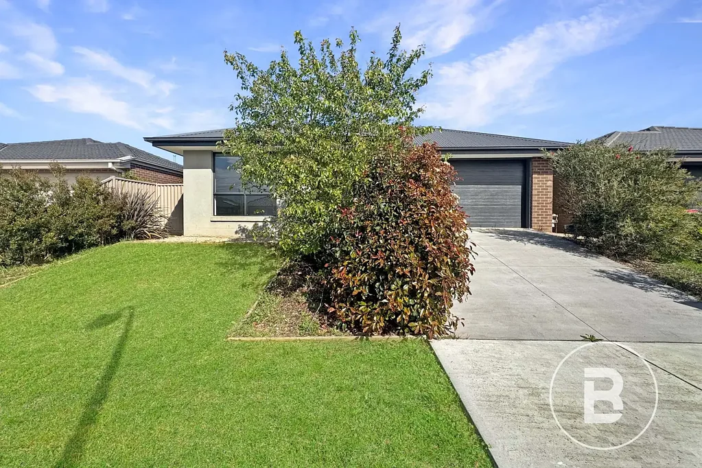FOUR BEDROOM HOME IN WINTER VALLEY