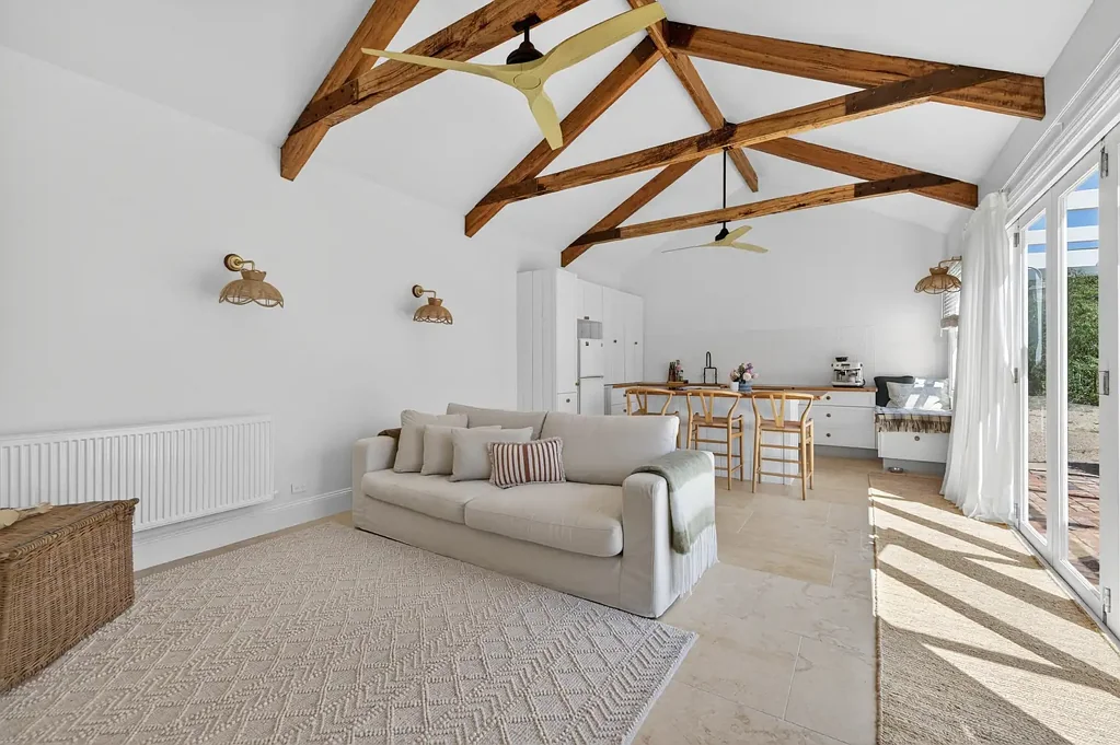 CHARMING AND CENTRAL