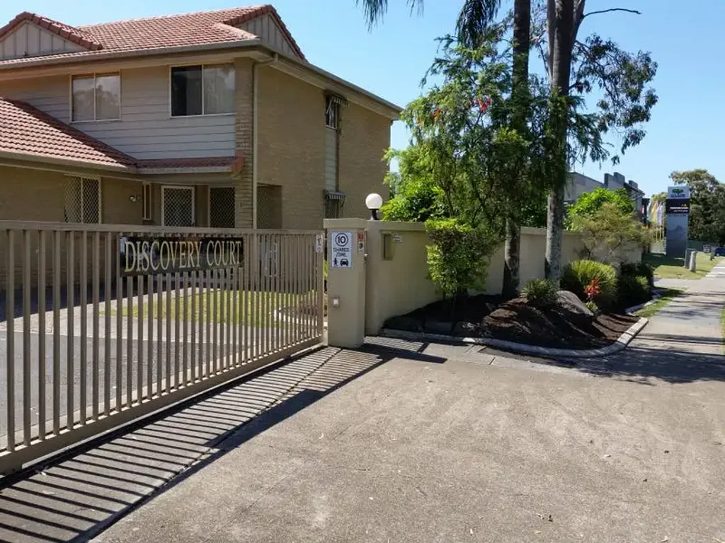 Spacious Townhouse with Premium Solar Savings – Available from 5 August