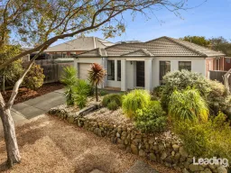 6 Barnes Place, Sunbury