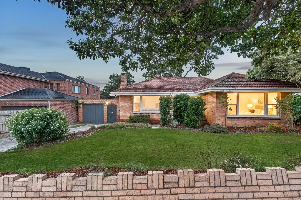 Box Hill South 4 Bedroom Outstanding Opportunity in the Box Hill High School Zone