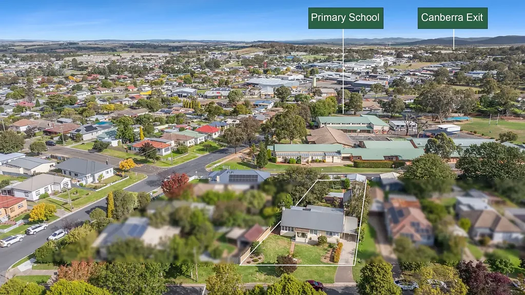 Goulburn 3Moenga Generous 1,043m² block with dual road frontages