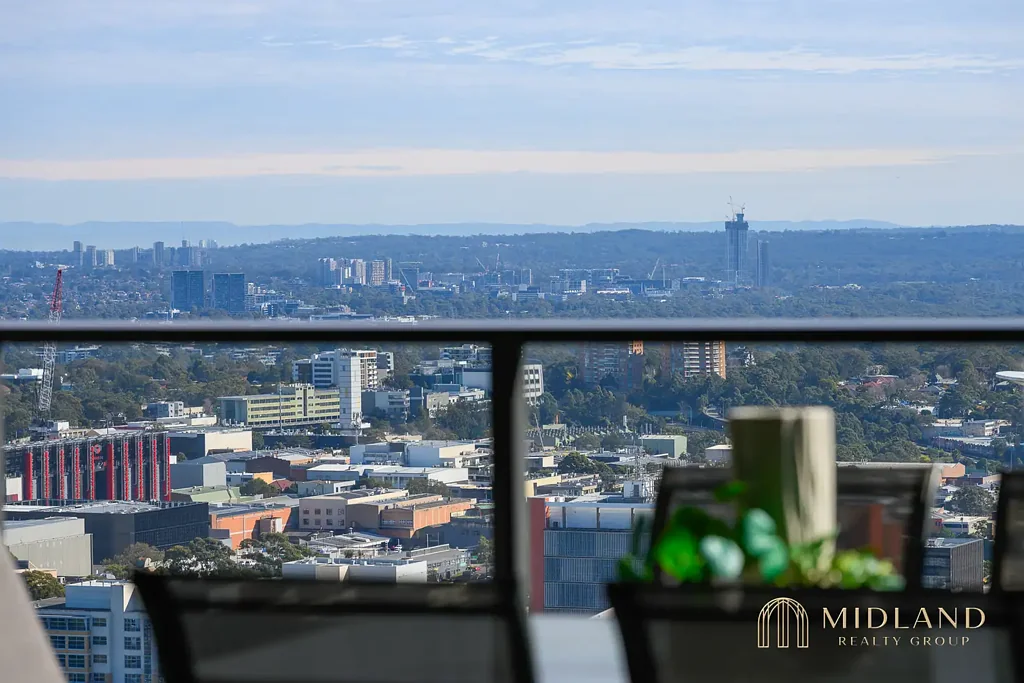 St Leonards 3 Bedroom Luxury Residence on the Penthouse Level of 'St Leonards Square'