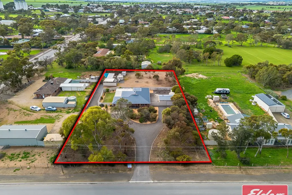 Roseworthy 4房  4 BEDROOM HOME ON 1 ACRE