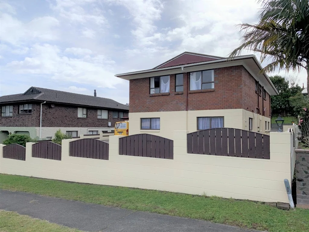Sunny Four bedrooms two level home