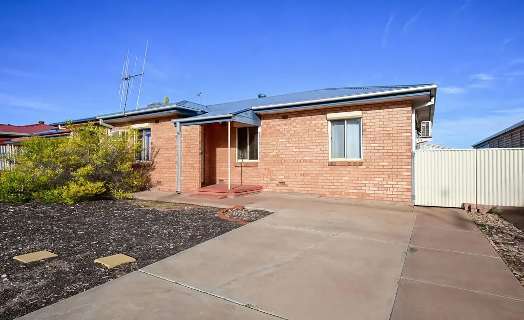 119 Charles Avenue, Whyalla Norrie, SA 5608