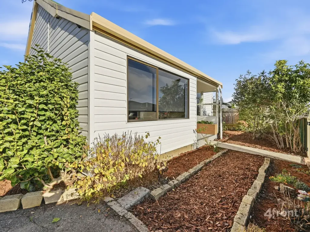 Devonport 2房  Delightfully Sun-Filled in Sought After Area