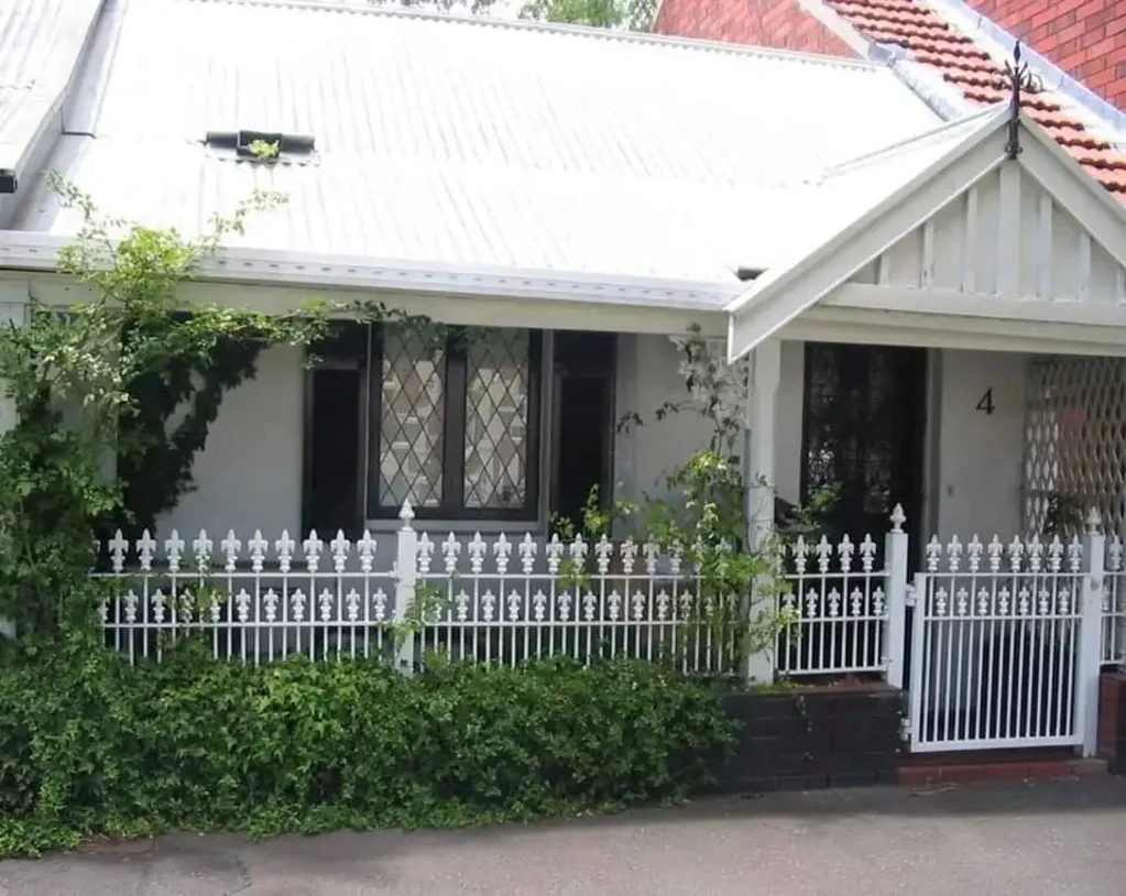 ADORABLE 1 BEDROOM COTTAGE