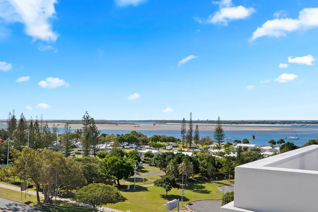 Southport 1غرفة نوم Vacant & Ready to Move In | Private Rooftop & Broadwater Views