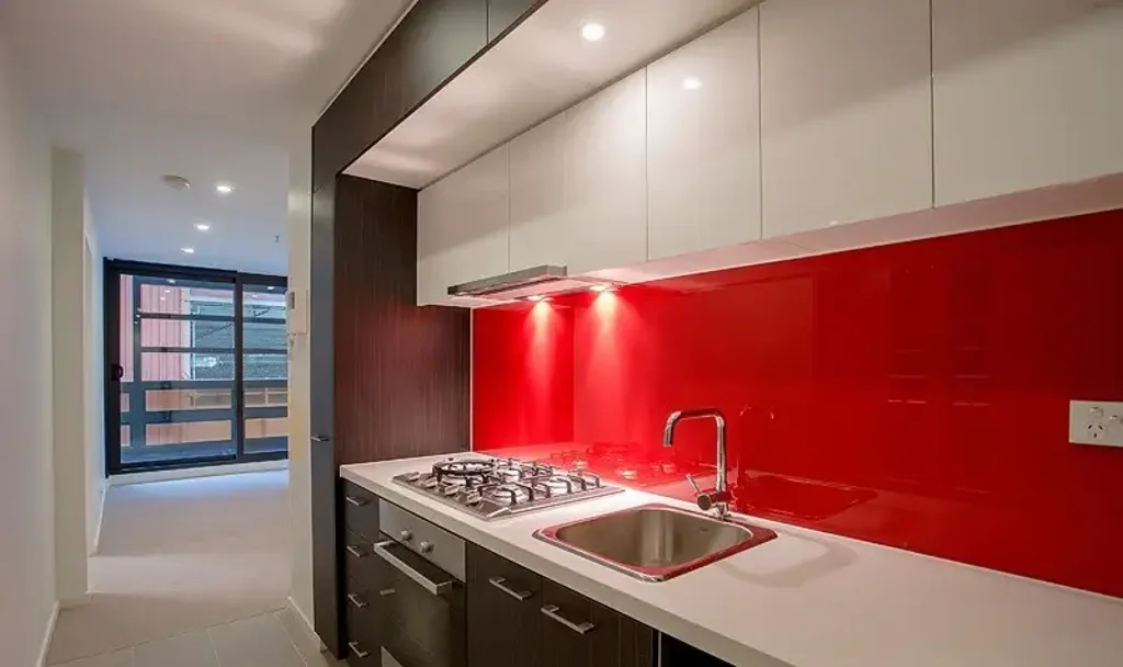 POPULAR VIBRANT LOCATION!