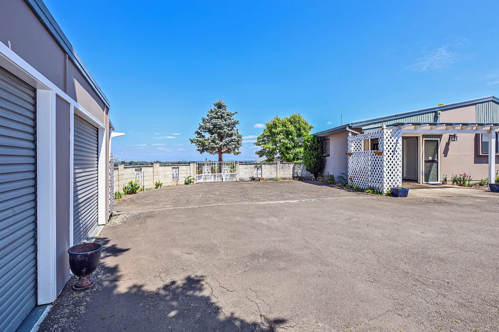 Havelock North 3房  Exceptional Views on Busby Hill