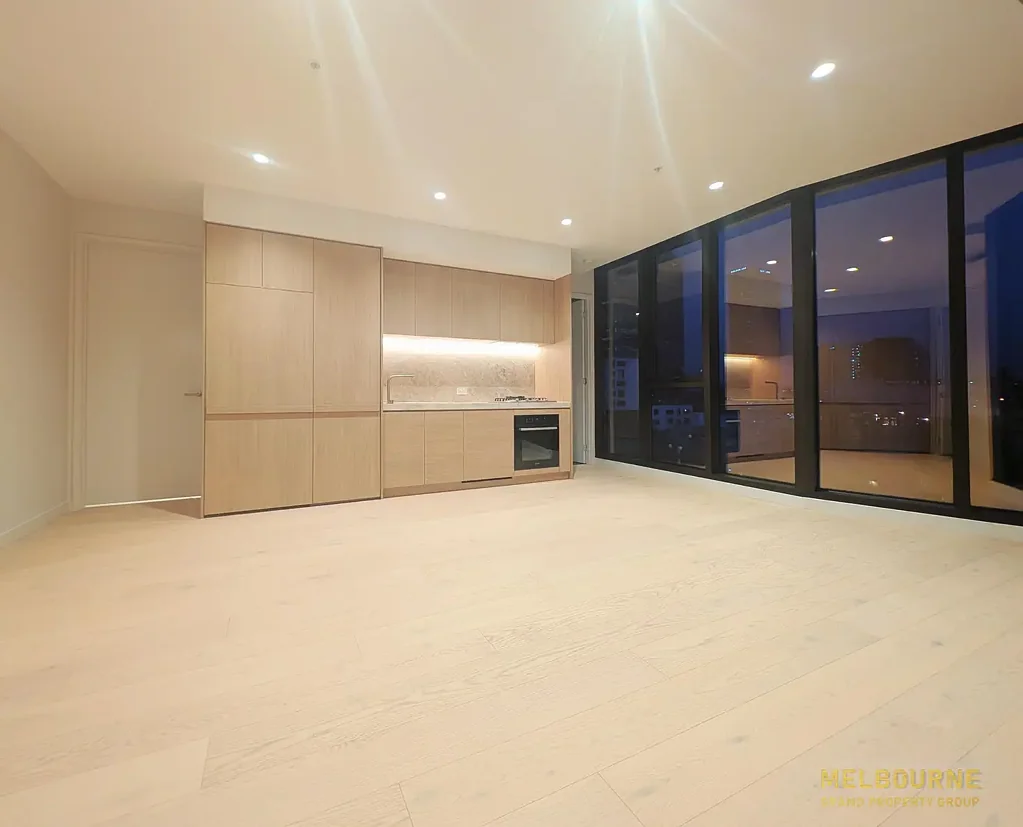 Brand New Box Hill Residence - Irving Domain