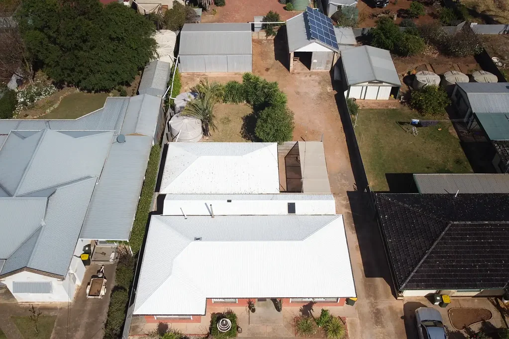 Cleve 6ਬੈੱਡਰੂਮ SOLID, SPACIOUS & SOON TO BE YOURS